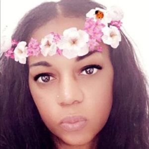 Meet your Posher, Denise